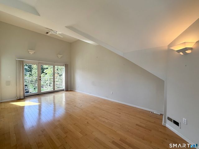 869 Orange Street 7W, New Haven, CT 06511