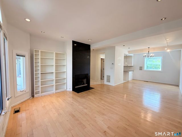869 Orange Street 7W, New Haven, CT 06511