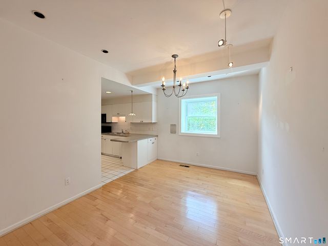 869 Orange Street 7W, New Haven, CT 06511