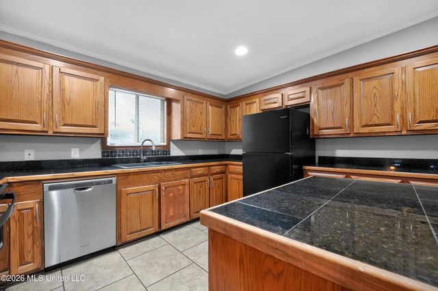 5435 Wayneland Drive, Jackson, MS 39211