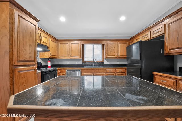 5435 Wayneland Drive, Jackson, MS 39211