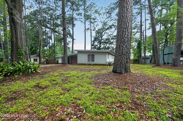5435 Wayneland Drive, Jackson, MS 39211
