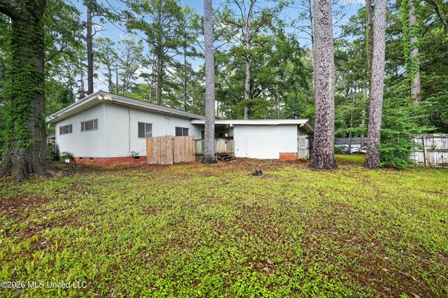 5435 Wayneland Drive, Jackson, MS 39211