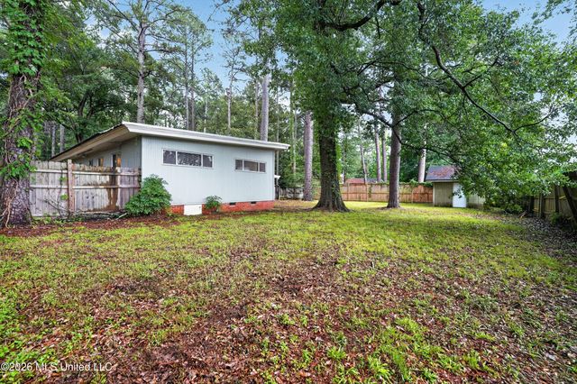 5435 Wayneland Drive, Jackson, MS 39211