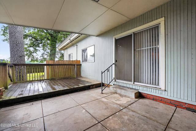 5435 Wayneland Drive, Jackson, MS 39211