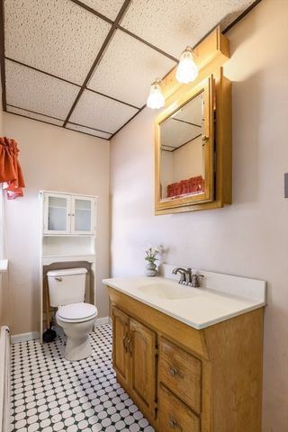 886 Canterbury St, Boston, MA 02131