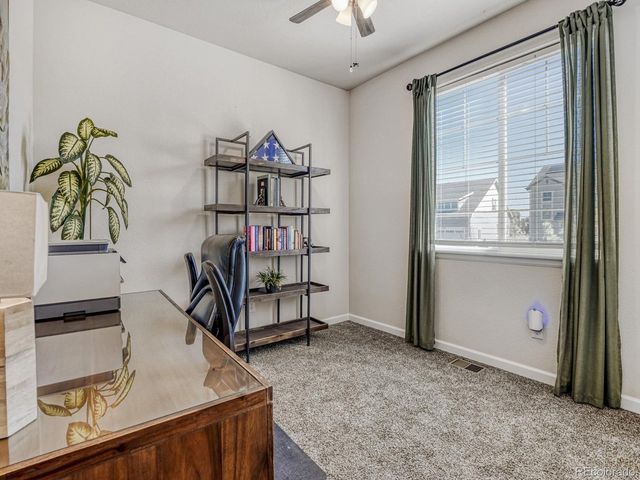 22692 E Narrowleaf Cir, Aurora, CO 80016