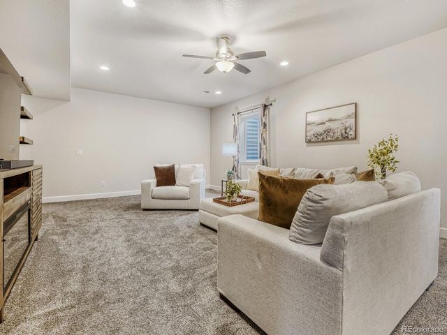 22692 E Narrowleaf Cir, Aurora, CO 80016