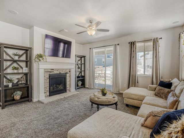 22692 E Narrowleaf Cir, Aurora, CO 80016