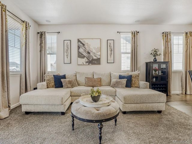 22692 E Narrowleaf Cir, Aurora, CO 80016