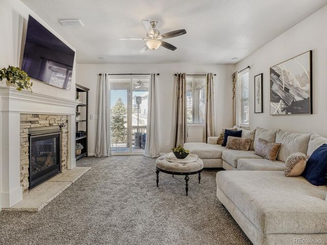 22692 E Narrowleaf Cir, Aurora, CO 80016