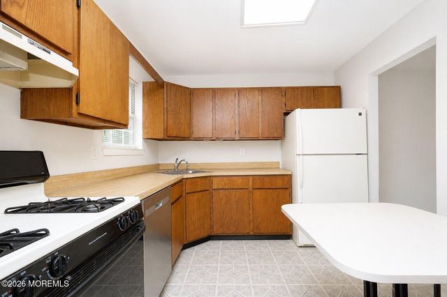 29 Lindsey Circle 29, Old Bridge, NJ 08857