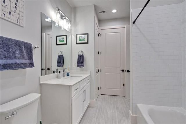 6890 Peachtree Dunwoody Road 303, Atlanta, GA 30328