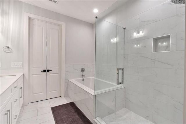 6890 Peachtree Dunwoody Road 303, Atlanta, GA 30328