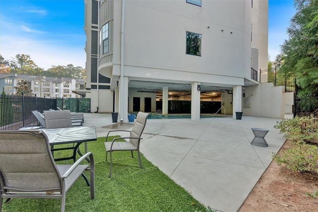 6890 Peachtree Dunwoody Road 303, Atlanta, GA 30328