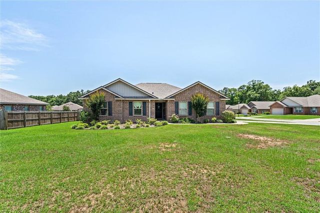 8405 Calgary Drive, Mobile, AL 36695
