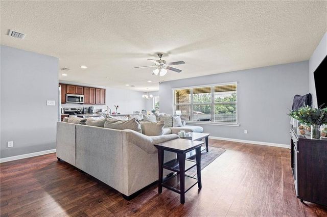 8405 Calgary Drive, Mobile, AL 36695