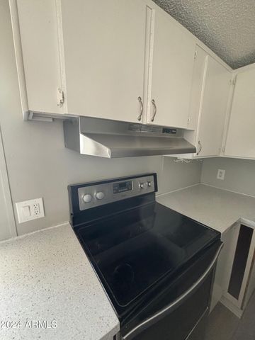 652 S Ellsworth Road 170, Mesa, AZ 85208