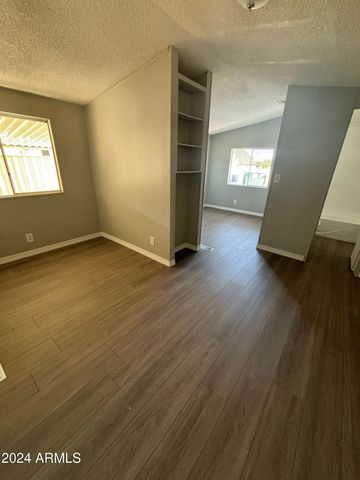 652 S Ellsworth Road 170, Mesa, AZ 85208