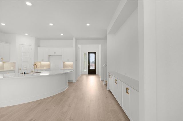 329 Oak Blossom RD, Liberty Hill, TX 78642