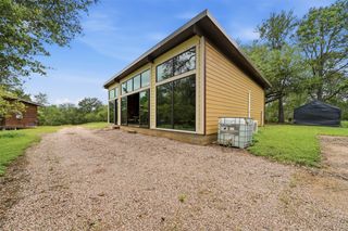169 Ann Powell RD, Smithville, TX 78957