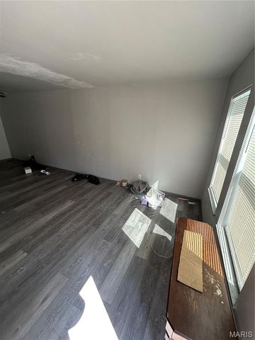 6133 Washington Avenue, Berkeley, MO 63134