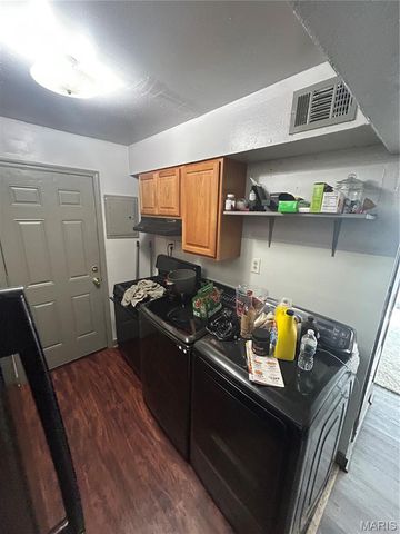 6133 Washington Avenue, Berkeley, MO 63134