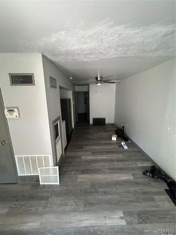 6133 Washington Avenue, Berkeley, MO 63134