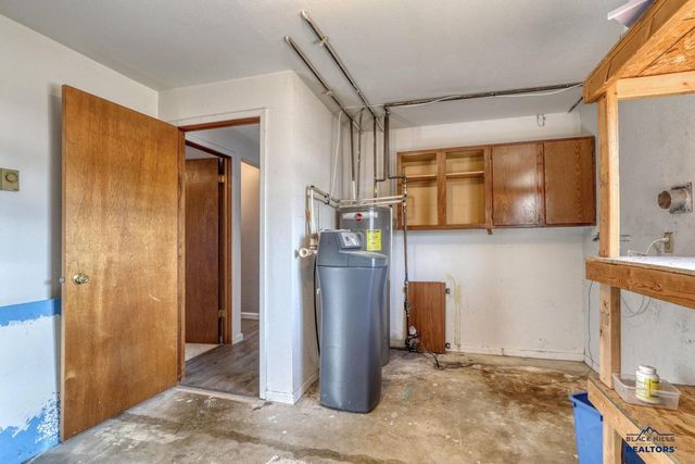 529 BLUEBIRD DR, Box Elder, SD 57718