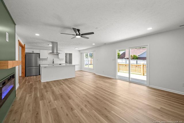 119 Hollow Lane, Raeford, NC 28376