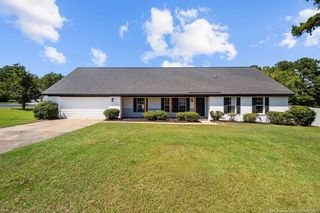 119 Hollow Lane, Raeford, NC 28376