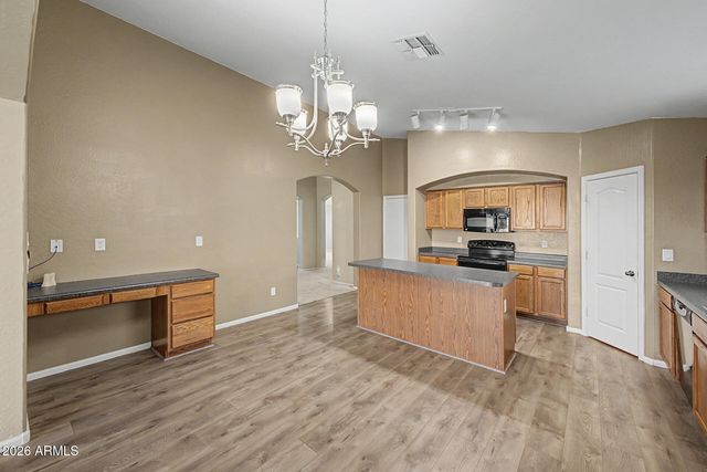 17687 W CHARTER OAK Road, Surprise, AZ 85388