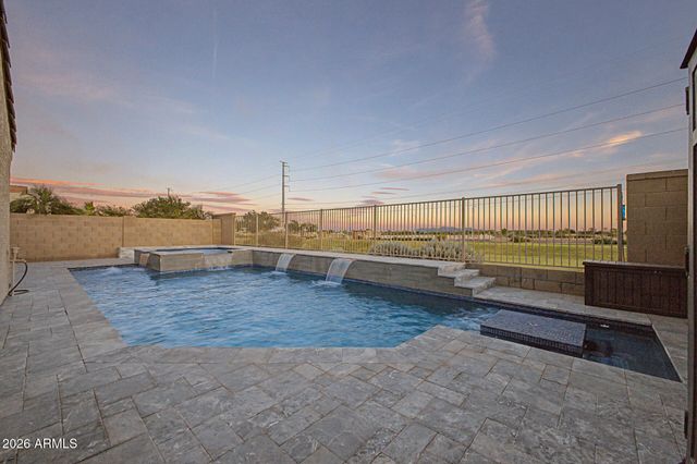 17687 W CHARTER OAK Road, Surprise, AZ 85388