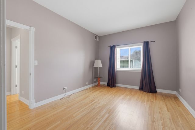 1463 Mercury Drive 115, Schaumburg, IL 60193