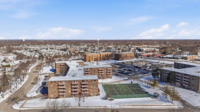 1463 Mercury Drive 115, Schaumburg, IL 60193