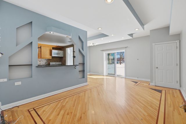 1463 Mercury Drive 115, Schaumburg, IL 60193