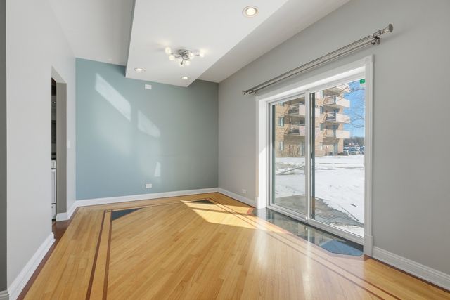 1463 Mercury Drive 115, Schaumburg, IL 60193