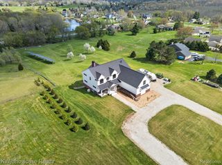 1881 Reidsview Drive, White Lake, MI 48383
