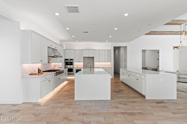 17932 W MOUNTAINAIR Street, Surprise, AZ 85388