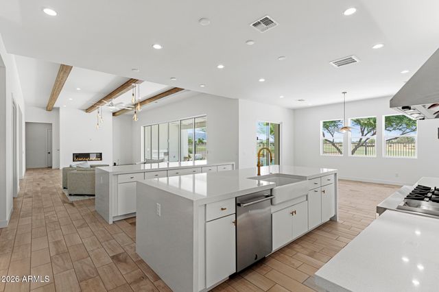 17932 W MOUNTAINAIR Street, Surprise, AZ 85388