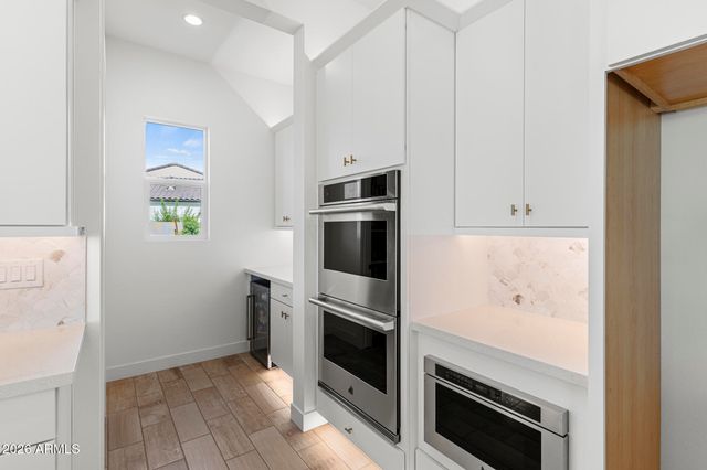 17932 W MOUNTAINAIR Street, Surprise, AZ 85388