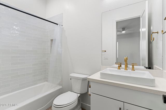 17932 W MOUNTAINAIR Street, Surprise, AZ 85388