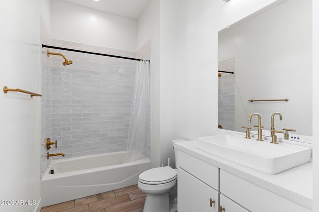 17932 W MOUNTAINAIR Street, Surprise, AZ 85388