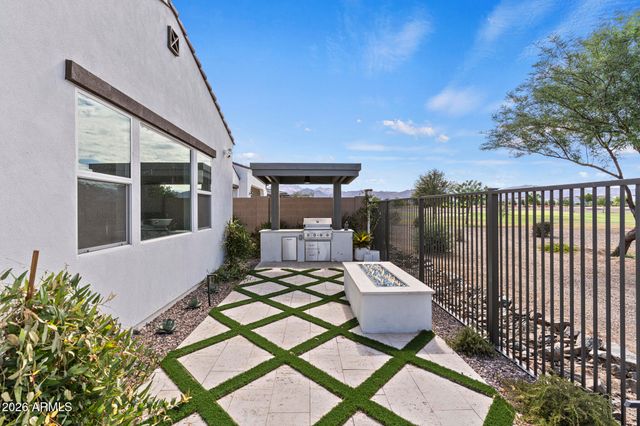17932 W MOUNTAINAIR Street, Surprise, AZ 85388