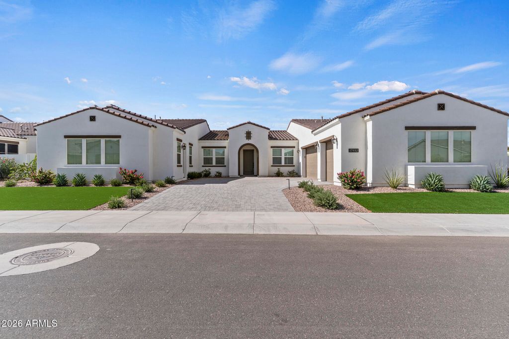 17932 W MOUNTAINAIR Street, Surprise, AZ 85388 — photo 5