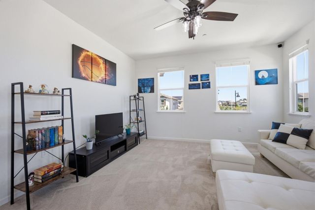 1702 Plumas Drive, Lathrop, CA 95330
