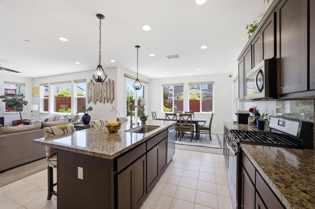 1702 Plumas Drive, Lathrop, CA 95330