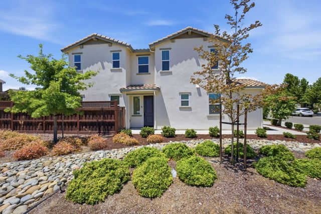 1702 Plumas Drive, Lathrop, CA 95330