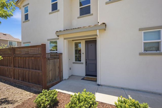 1702 Plumas Drive, Lathrop, CA 95330