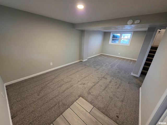 1921 N ALBANY Street, Springfield, IL 62702